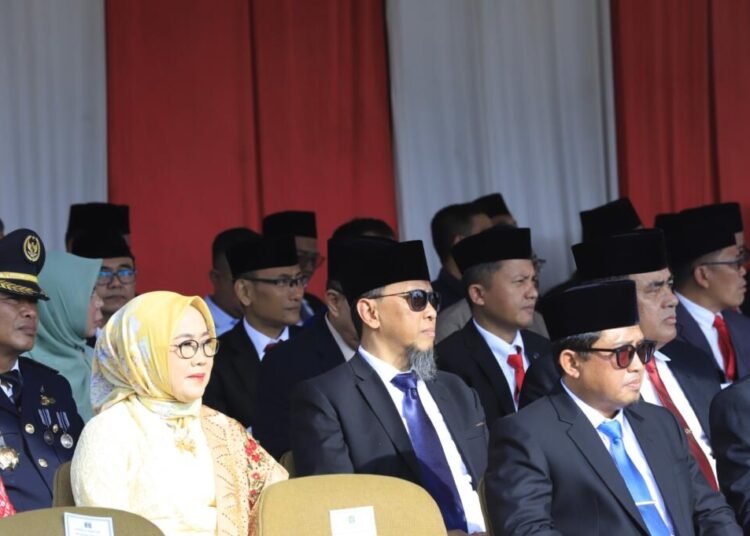 Peringati HUT ke-62 Provinsi Lampung, Kakanwil BPN dan Jajaran Ikuti Upacara Khidmat di Lapangan Korpri 1 WhatsApp Image 2026 04 01 at 11.36.37 1