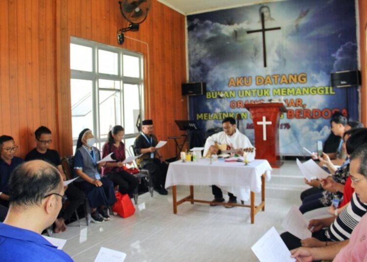 Lapas Bengkulu, Pembinaan Warga Binaan, Gereja Katolik, Bantuan Sosial, Pembinaan Rohani, Kemenkumham, Pemasyarakatan, Bengkulu, Pelayanan Publik, Kegiatan Keagamaan