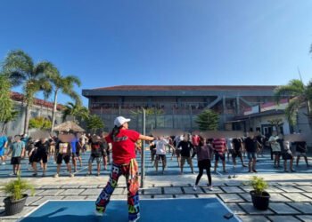 a6d5ccae 4242 4e4e b6da d892747b1cea