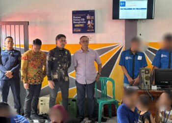 ee1521ed d549 4f4a a1fb 53c996115e40