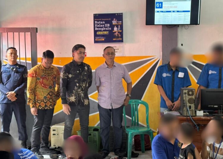 Pastikan Layanan Prima, Kabid Pembinaan Kanwil Ditjenpas Bengkulu Tinjau Layanan Kunjungan Rutan Bengkulu 5 ee1521ed d549 4f4a a1fb 53c996115e40
