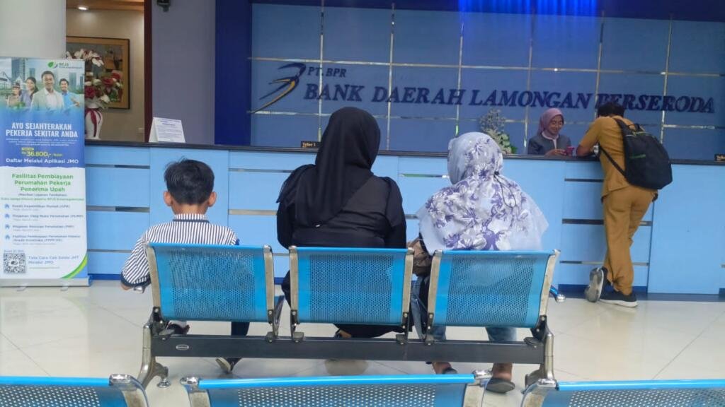 Kredit Macet Bank daerah Lamongan