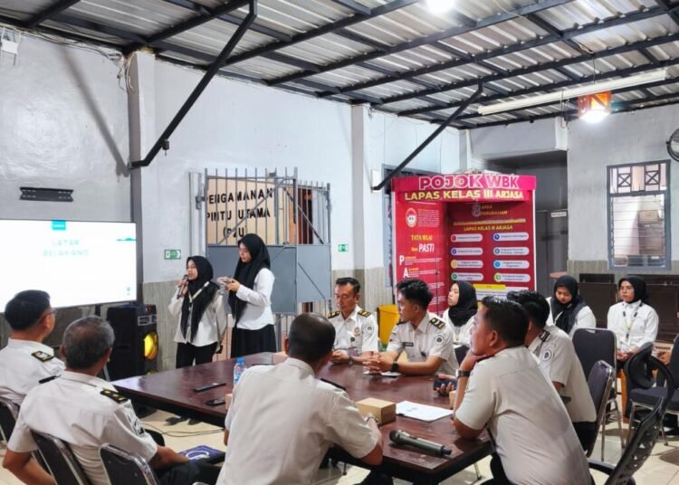 Presentasi Peserta Magang Batch II, Tampilkan Gagasan Kreatif Melalui Inovasi di Lapas Arjasa 6 IMG 20260524 WA0012