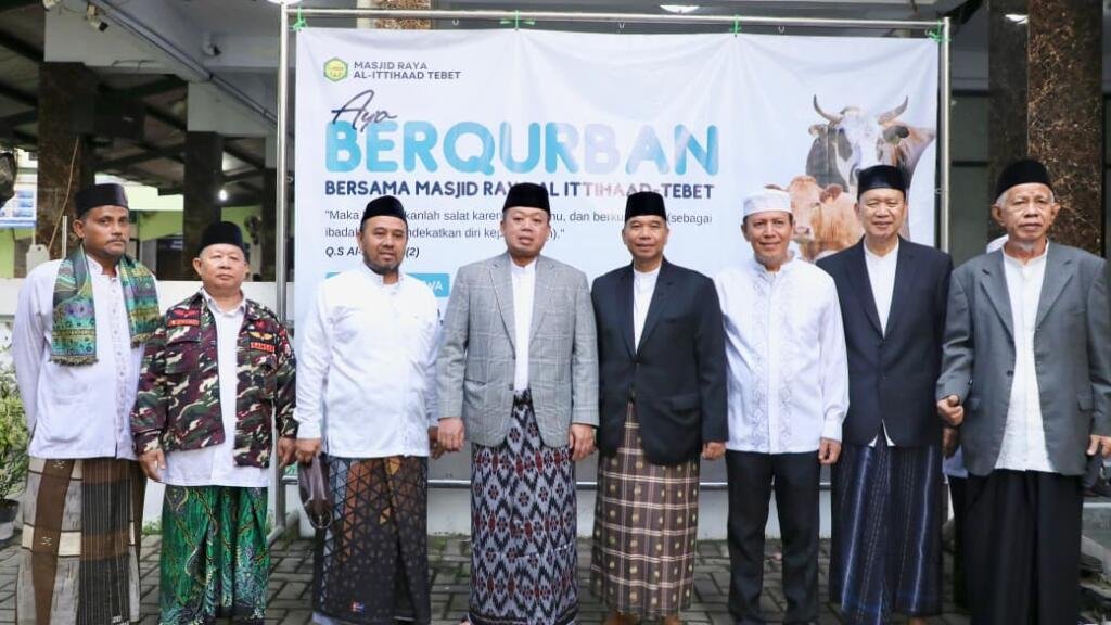 Jadi Khatib Iduladha, Menteri Nusron Sampaikan Pesan untuk “Sembelih” Ego dan Keserakahan 7 WhatsApp Image 2026 05 27 at 13.28.20