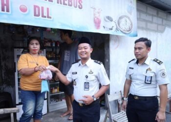 Tebar Kebaikan Idul Adha, Lapas Mojokerto Bagikan Daging Qurban Secara Langsung Kepada Warga Sekitar 2 WhatsApp Image 2026 05 27 at 14.16.502