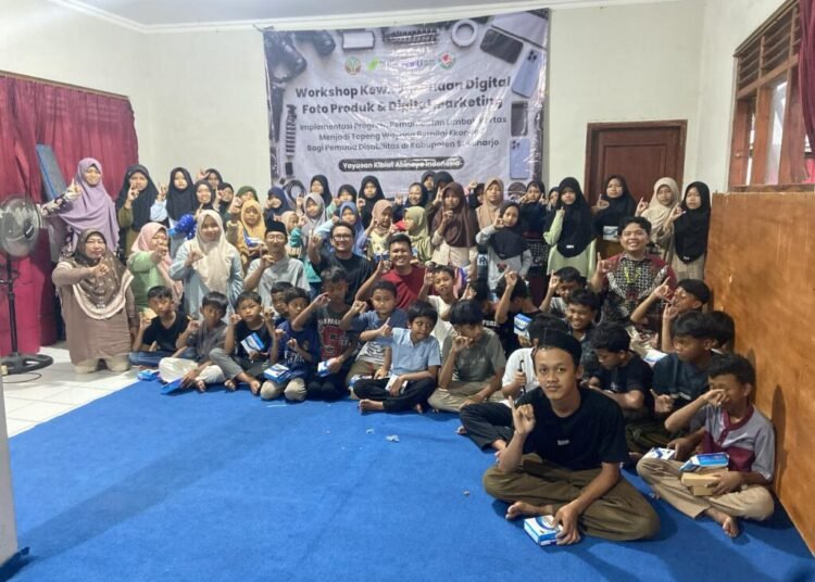 Berbekal Smartphone, Pemuda Disabilitas Sukoharjo Dilatih YAKABI dan BPDLH Kemenhut RI Pasarkan Topeng Ekologis ke Ranah Digital 5 TC 00505
