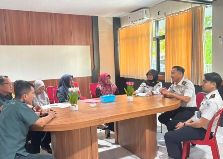 Hakim Wasmat PN Bengkulu Sambangi Rutan Bengkulu, Lakukan Pengawasan dan Pemantauan 5 WhatsApp Image 2026 06 24 at 09.39.27