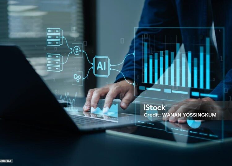 AI, data analysis. Business people use AI to analyze financial related data. big data Complex performance measurement With modern innovative technology - https://www.istockphoto.com/photo/ai-data-analysis-business-people-use-ai-to-analyze-financial-related-data-big-data-gm2012883461-560932261?