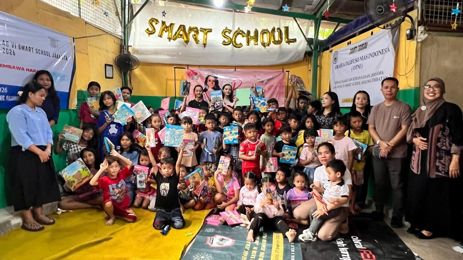 Adellya, Puteri Anak Indonesia Pendidikan 2025 Salurkan 300 Buku Asal Amerika ke Sekolah Kolong Jembatan Jakarta