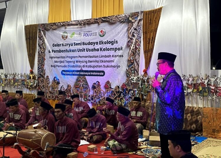Langkah Nyata Rawat Bumi, Pemuda Disabilitas Sukoharjo Sukses Gelar Pameran Topeng Limbah Kertas dan Resmikan Unit Usaha 5 IMG 1427
