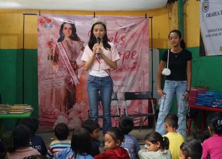 Books of Hope Project: Audellya Membawa Lebih dari 300 Buku Bacaan Bahasa Inggris dari San Diego ke Jakarta