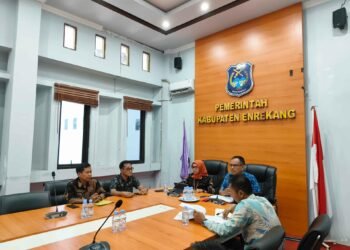 Rapat Koordinasi Gugus Tugas Reforma Agraria (GTRA) Kabupaten Enrekang yang membahas pelaksanaan kegiatan Redistribusi Tanah. 1 IMG 20260702 144540.jpg 11zon