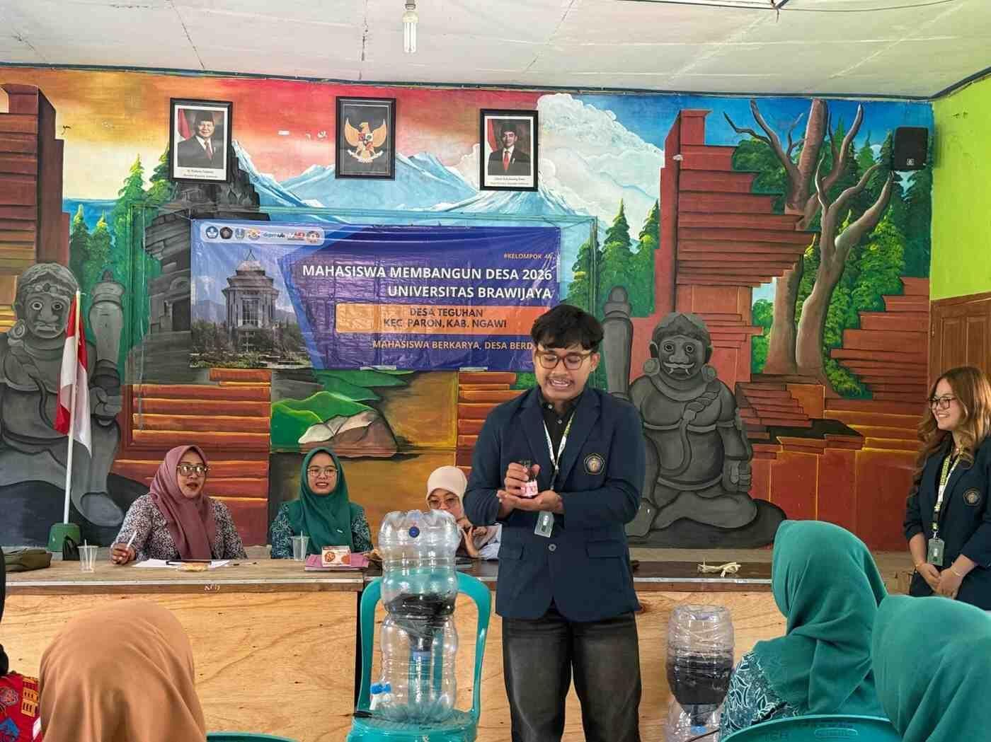 Mahasiswa Membangun Desa UB Ajak Warga Manfaatkan Limbah Dapur Organik 7 IMG 93242