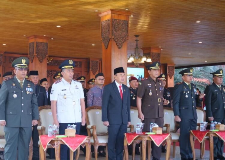 Kepala Lapas Mojokerto Hadiri Upacara dan Tasyakuran Hari Bhayangkara Ke-80, Perkuat Sinergi dengan Polri 5 WhatsApp Image 2026 07 01 at 10.15.14