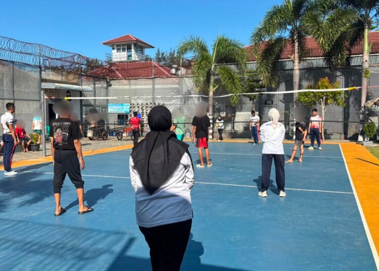 Pererat Kebersamaan, Rutan Bengkulu Gelar Laga Voli Persahabatan Bersama WBP 5 WhatsApp Image 2026 07 03 at 10.51.15