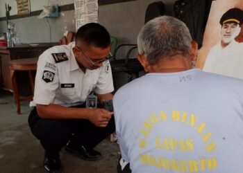 Dibalik Jeruji, Warga Binaan Lapas Mojokerto Hasilkan Miniatur Menara Tribuana Tunggadewi 1 WhatsApp Image 2026 07 09 at 10.22.40