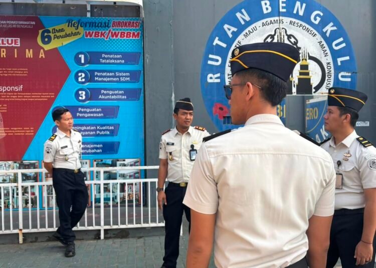 Karutan Bengkulu Laksanakan Pengecekan Fasilitas Pelayanan, Pastikan Layanan Berjalan Optimal 5 WhatsApp Image 2026 07 14 at 09.56.25