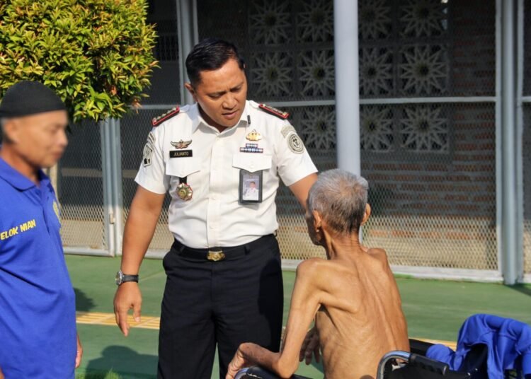 Lapas Bengkulu, Lapas Kelas IIA Bengkulu, Kalapas Bengkulu, Julianto Budhi Prasetyono, Warga Binaan, Pelayanan Kesehatan, Klinik Lapas, Pemasyarakatan