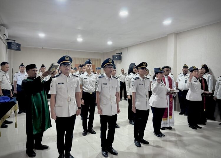 Dorong Kualitas SDM, Kakanwil Ditjenpas Malut Kukuhkan Jabatan Fungsional, PNS, dan Satopspatnal 6 WhatsApp Image 2026 07 16 at 08.45.33 1