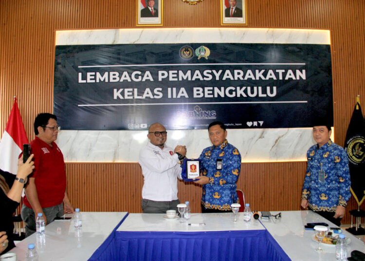 Lapas Bengkulu dan AMJ Bangun Kolaborasi Demi Keterbukaan Informasi Publik 5 Lapas Bengkulu, Lapas Kelas IIA Bengkulu, Julianto Budhi Prasetyono, AMJ Bengkulu, Asosiasi Media dan Jurnalis, Wibowo Susilo, Audiensi Lapas Bengkulu