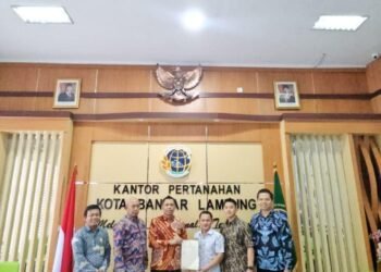 Kantor Pertanahan Kota Bandar Lampung Serahkan Sertipikat Tanah Rumah Ibadah Milik Gereja Anugerah Kristus 1 WhatsApp Image 2026 07 17 at 14.04.00