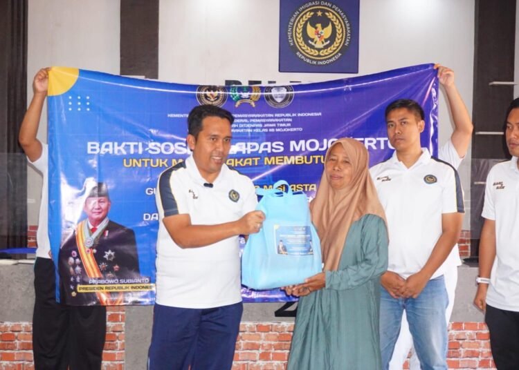 Peduli Sesama, Lapas Mojokerto Gelar Bakti Sosial, Berbagi untuk Keluarga Warga Binaan 5 WhatsApp Image 2026 07 24 at 10.36.592