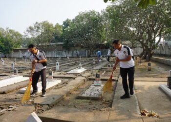 Lapas Mojokerto Gelar Kerja Bakti dan Bakti Sosial, Bersihkan Taman Makam Pahlawan Sambut HUT Ke-81 Kemerdekaan RI 9 WhatsAppImage2026 07 31at09.30.22