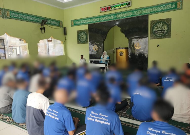 Kemenag Provinsi Bengkulu Berikan Pembinaan Keagamaan bagi Warga Binaan Rutan Bengkulu 5 e9e5df72 9aa2 46b3 ab83 c358b59068ab 1