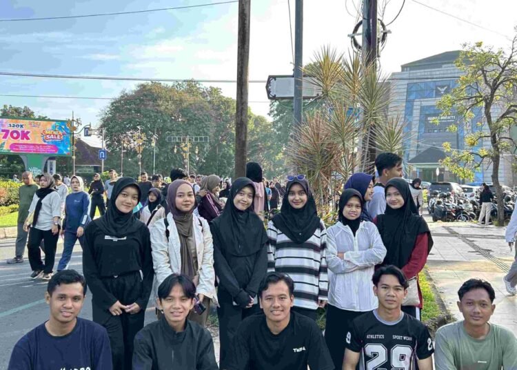 LKP2M Bangun Keakraban Pengurus dan Anggota melalui Minggu Sehat di Car Free Day 6 1001628146