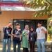 Kegiatan Tim Giat 16 Desa Lebo dalam mengikuti proses produksi jamu Rempah Kuno Asli Jowo. (Sumber : Pribadi Penulis)