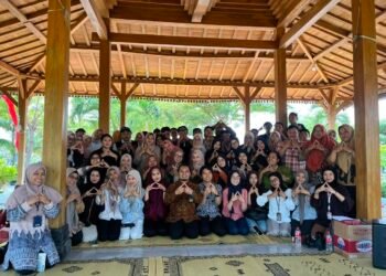 Pengabdian Bu Muna: Guru Honorer SDN Jatirunggo 01 Yang Turut Berkontribusi sebagai PML Sensus Ekonomi 2026 1 IMG 20260824 WA0013
