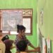 Mahasiswa KKN Unisri Kenalkan Pemanfaatan Hasil Pertanian melalui Kreasi Kolase Biji-Bijian bagi Siswa SD di Gemantar 14 IMG 20260828 WA0009