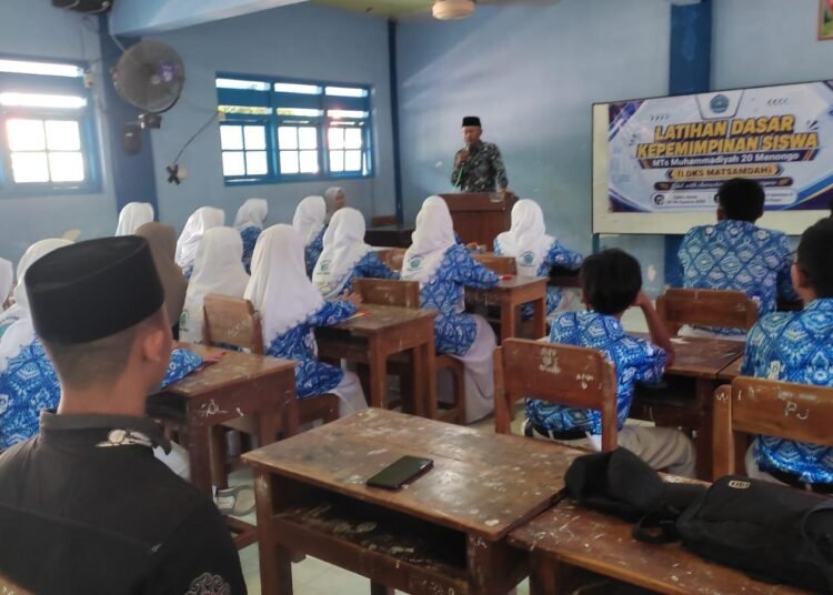 "Lead With Character, Move with Purpose": LDKS MATSAMDAH 2026 Tempa Pengurus IPM Jadi Pemimpin Berkarakter di Tepi Pantai Klayar 5 IMG 20260829 WA0004
