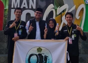 FOTO BERSAMA PEMBINA TJS MAN 1 OKU SELATAN