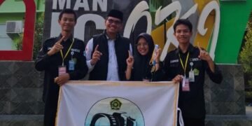 FOTO BERSAMA PEMBINA TJS MAN 1 OKU SELATAN