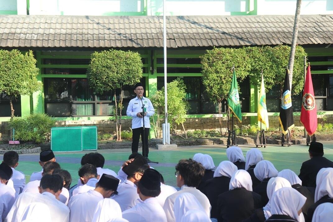 Nomor Kandidat Disematkan, Pesta Demokrasi OSIS MAN 1 Yogyakarta Resmi Bergulir 7 IMG 4725