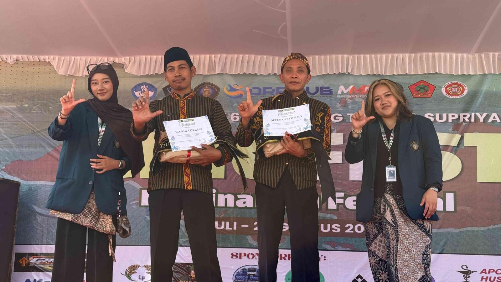 Mahasiswa UB Hidupkan Kembali Taman Baca Ringinanom, 4 Program Literasi Sasar Anak SD dan Diperkuat 1.200 Buku dari Perpusnas 10 IMG 7522 1