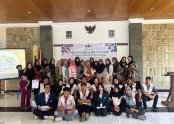 Mahasiswa PKM-B FPIK UB Kenalkan Inovasi Patty Ikan Nila dan Branding Produk Kepada Ibu- Ibu PKK Desa Senggreng 6 Dokumentasi sosialisasi & pelatihan olahan produk ikan nila