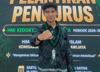 Muhammad Raynan Rizky Akbar, seorang aktivis Malang yang berhasil menghapuskan apatisme di Lingkup Kedokteran 1 Muhammad Raynan Rizky Akbar Aktivis Indonesia.