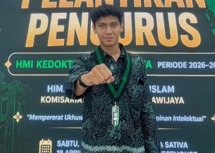 Muhammad Raynan Rizky Akbar, seorang aktivis Malang yang berhasil menghapuskan apatisme di Lingkup Kedokteran 5 Muhammad Raynan Rizky Akbar Aktivis Indonesia.