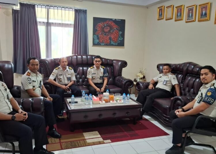 Karutan Bengkulu dan Kalapas Bengkulu Perkuat Koordinasi Penanganan Overstay Warga Binaan 5 WhatsApp Image 2026 08 03 at 13.35.38 1 1