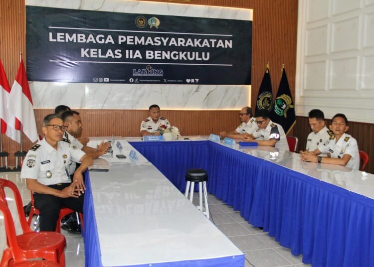 Doa Kebangsaan HUT RI ke-81, Lapas Bengkulu Teguhkan Semangat Persatuan 5 Lapas Bengkulu mengikuti Doa Kebangsaan HUT ke-81 RI secara virtual sebagai wujud penguatan persatuan, toleransi, dan komitmen pengabdian kepada bangsa. Doc. Humas Labring