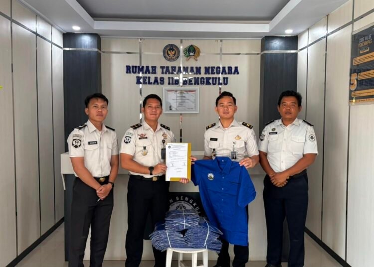Rutan Bengkulu Laksanakan Serah Terima Baju Disiplin Warga Binaan 5 WhatsApp Image 2026 08 05 at 11.36.00