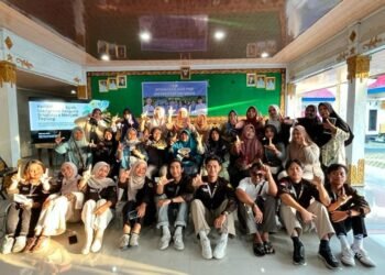 Dari Buah Mangrove Menjadi Peluang Usaha, Mahasiswa KKN-PMD Universitas Mataram Latih Ibu-Ibu PKK di Desa Lembar Selatan 2 WhatsApp Image 2026 08 05 at 17.25.44