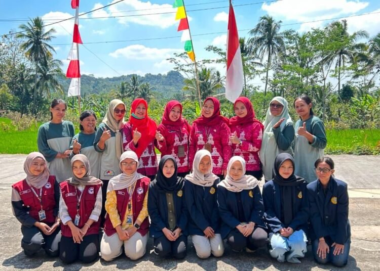 KKN Posko 41 UIN Walisongo Semarang Bersama Mahasiswa PIGM Poltekkes Kemenkes Semarang dan Puskesmas Tuntang Dukung Pelayanan Posyandu ILP di Dusun Nalen 6 WhatsApp Image 2026 08 06 at 12.13.23 PM