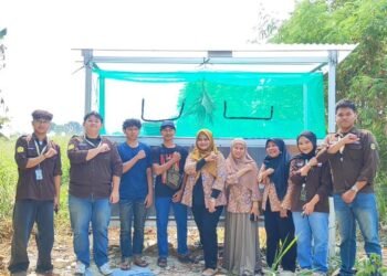 Program PKM-D: UPNVJ Berdayakan KWT Desa Waru melalui Pelatihan Budidaya Maggot untuk Dorong Kemandirian Ekonomi 1 Sumber: Dokumentasi Pribadi