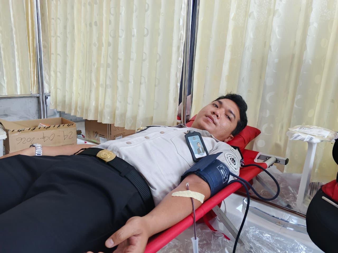 Sambut Hari Pengayoman Ke-81, Jajaran Lapas Ternate Ikuti Kegiatan Donor Darah di Kanwil Kemenkum Malut 7 WhatsApp Image 2026 08 12 at 11.35.50