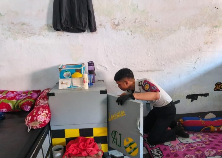 Jaga Kondusivitas Kamtib, Lapas Bandanaira Razia Blok Hunian 5 WhatsApp Image 2026 08 13 at 09.13.13