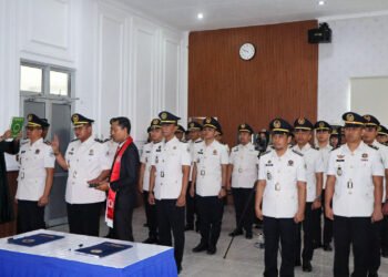 Penguatan Organisasi, Ditjenpas Bengkulu Lantik Sejumlah Pejabat 4 Tonny Nainggolan, Ditjenpas Bengkulu, Lapas Bengkulu, Pelantikan Pejabat, Pejabat Manajerial, Pengambilan Sumpah Jabatan, Pemasyarakatan