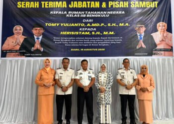 Tomy Yulianto Serahkan Jabatan, Herisistam Resmi Pimpin Rutan Kelas IIB Bengkulu 1 Lapas Bengkulu, Rutan Bengkulu, Sertijab Karutan Bengkulu, Herisistam, Tomy Yulianto, Kalapas Bengkulu, Pemasyarakatan Bengkulu, Ditjenpas Bengkulu